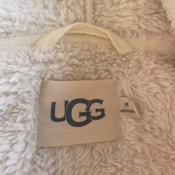 UGG Aarti Robe - Picture 2 of 3